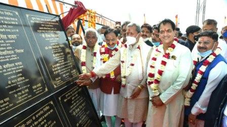 सीएम तीरथ ने कुम्भ में बेजा रोक-टोक की खत्म, कहा बेहिचक पहुंचे श्रद्धालु