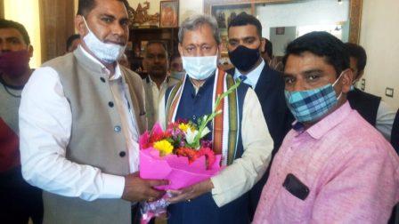 बड़ी खबरः तीरथ कैबिनेट में मंत्रियों को मिली विभागों की जिम्मेदारी, देखें पूरी रिपोर्ट