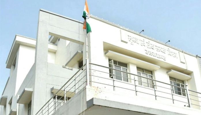महकमों में फेरबदल व्यवस्था का हिस्सा, तो फिर चोर क्यों मचाये शोर?