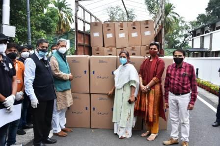 यूपीईएस और सेवा इंटरनेशनल ने प्रदेश को दिए आक्सीजन कन्सन्ट्रेटर्स