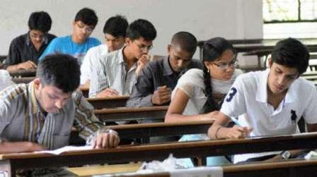 सीबीएसई के इण्टरमीडिएट की परीक्षाएं रद्द