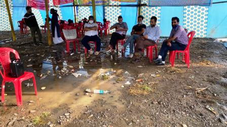 बेरोजगार डिप्लोमा फार्मासिस्टों को मिला वेटनरी एसोसिएशन का समर्थन, धरना 13वें दिन भी जारी रहा