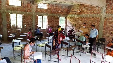 उत्तराखण्ड मुक्त विवि के कुलपति ने किया एसएमआर डिग्री कालेज का औचक निरीक्षण