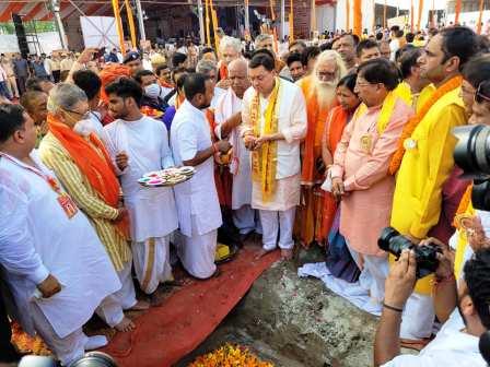 CM पुष्कर धामी ने ‘दिल्ली सेवा धाम ट्रस्ट’ की प्रस्तावित धर्मशाला के शिलान्यास पूजन कार्यक्रम में हिस्सा लिया