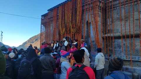 विधि-विधान के साथ केदारधाम के कपाट शीतकाल के लिए बंद