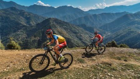 माउंटेन बाइकिंगः व्यासी घाटी में जुटने लगे हैं देश-विदेश से साइकिलिस्ट