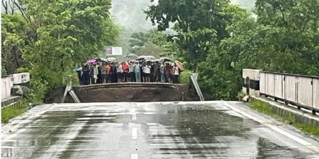 रायपुर क्षेत्र में बदल फटने से भारी तबाही, सौंग नदी का पुल बहा, एसडीआरएफ मौके पर पहुंची