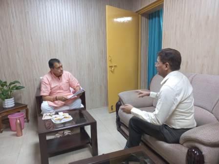 शहरी विकास मंत्री ने पीएम आवास योजना की समीक्षा की