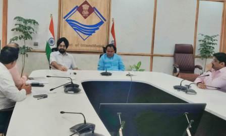 स्कूल-कालेजों में स्थापित होंगे बुक बैंकः डा. धन सिंह रावत
