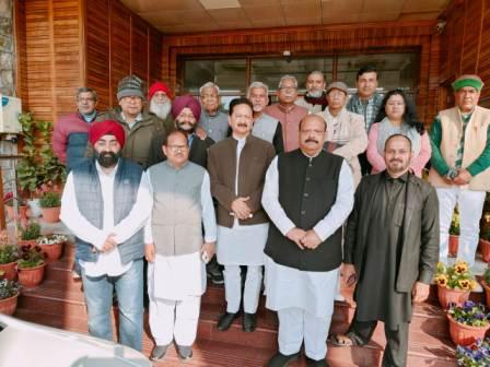 इण्डिया गठबंधन और सिविल सोसाइटी की राज्यपाल से मुलाकात, डीएम और पुलिस कप्तान को निलम्बित करने की रखी मांग