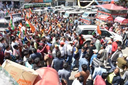 गोपेश्वरः कांग्रेस उम्मीदवार गणेश गोदियाल के समर्थन में उमड़ा जन-सैलाब