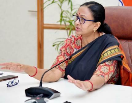 हरिद्वार और उधम सिंह नगर में मातृ मृत्यु दर में सुधार के लिए विशेष प्रयास हो: मुख्य सचिव