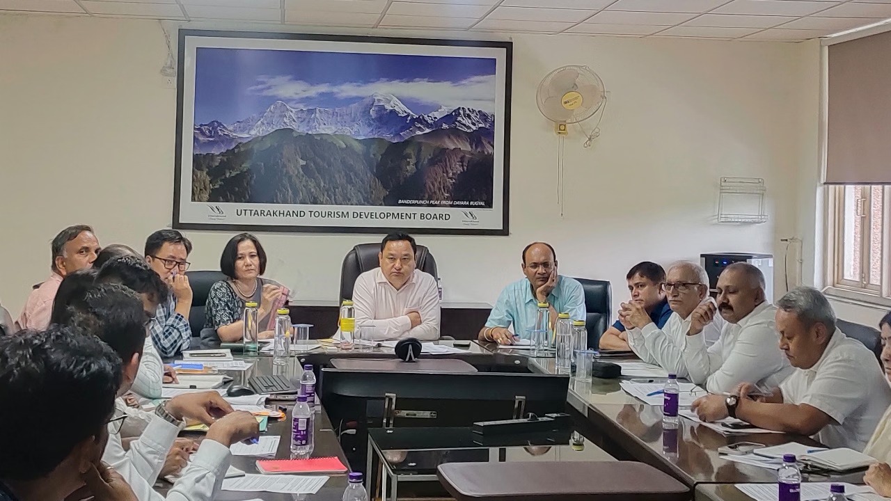 गर्म पानी के स्रोतों से बढ़ेगा पर्यटन, जियोथर्मल पूल में विकसित होगी स्नान सुविधा