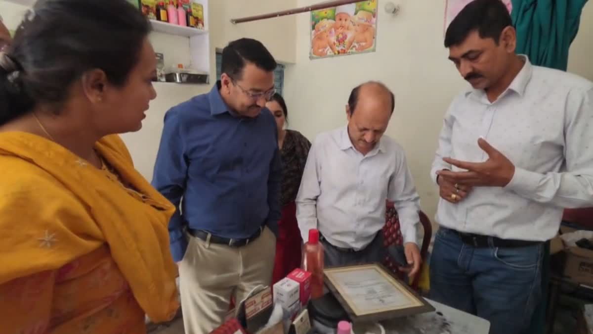हल्द्वानी में झोलाछाप डॉक्टरों पर बड़ी कार्रवाई, 7 क्लीनिक और मेडिकल स्टोर सील